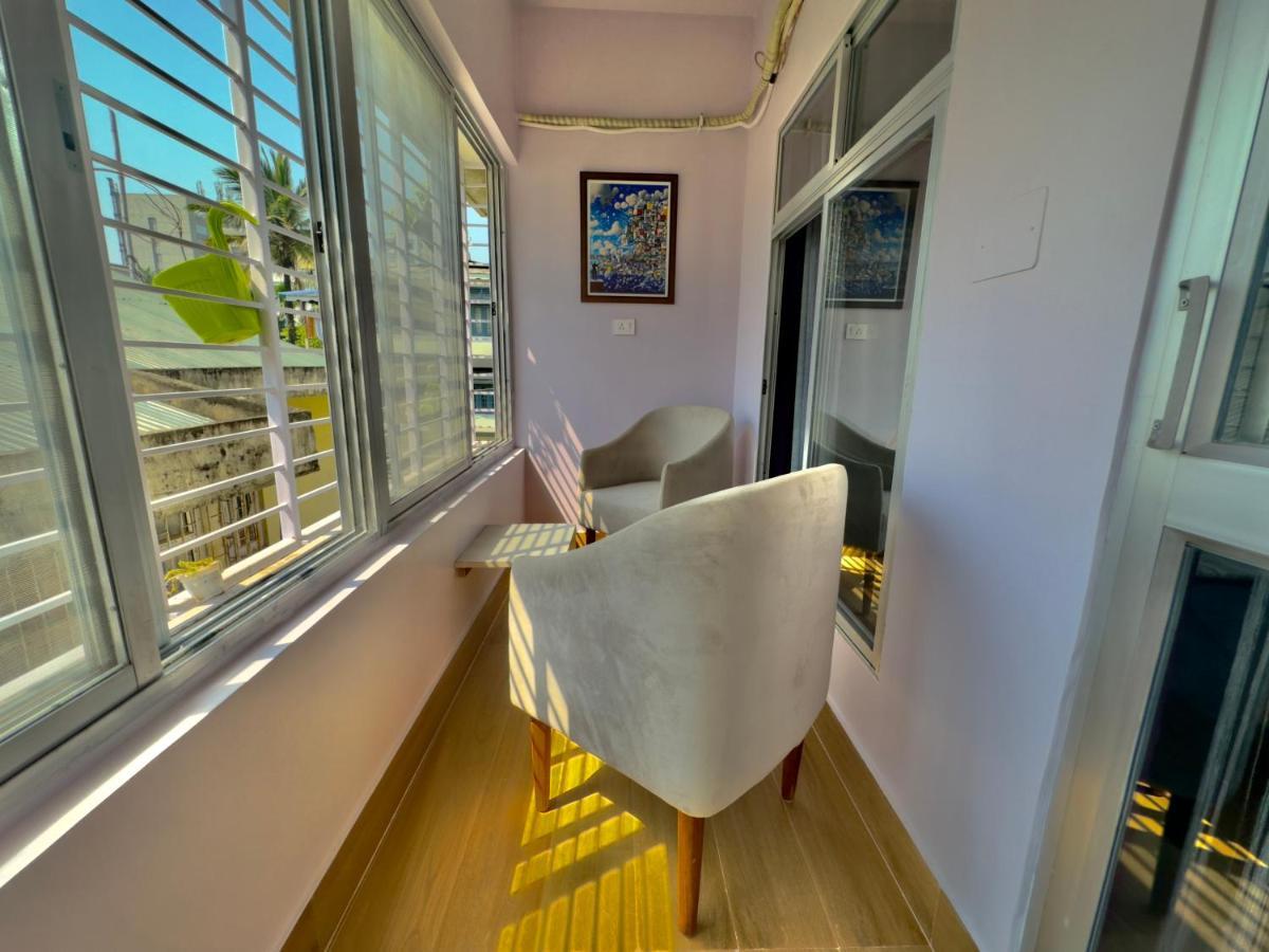 Three Little Birds Homestay Guwahati Esterno foto