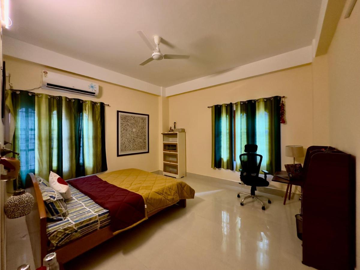 Three Little Birds Homestay Guwahati Esterno foto