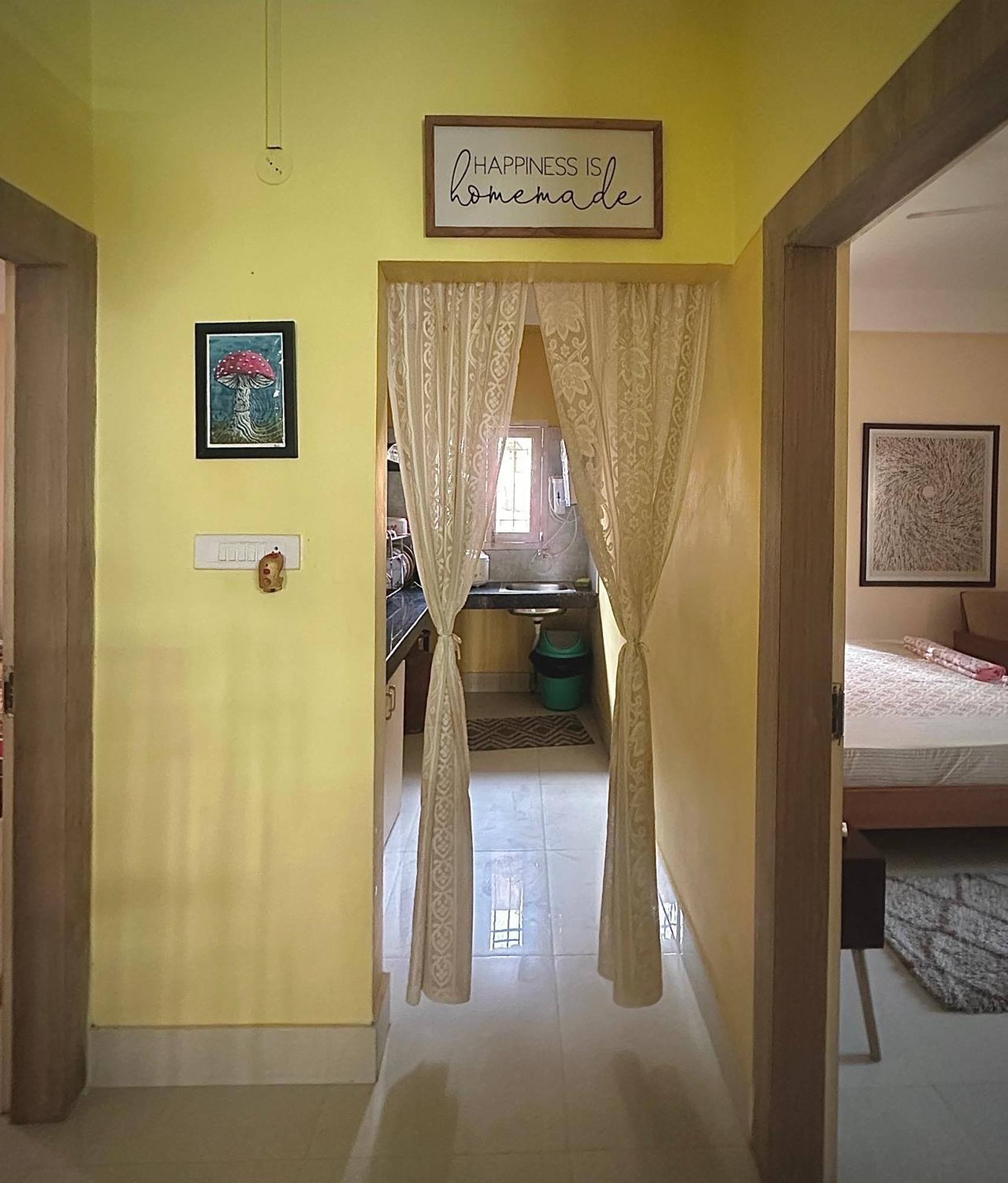 Three Little Birds Homestay Guwahati Esterno foto